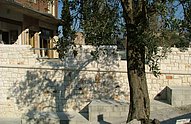 Muro di cinta in pietra per villetta